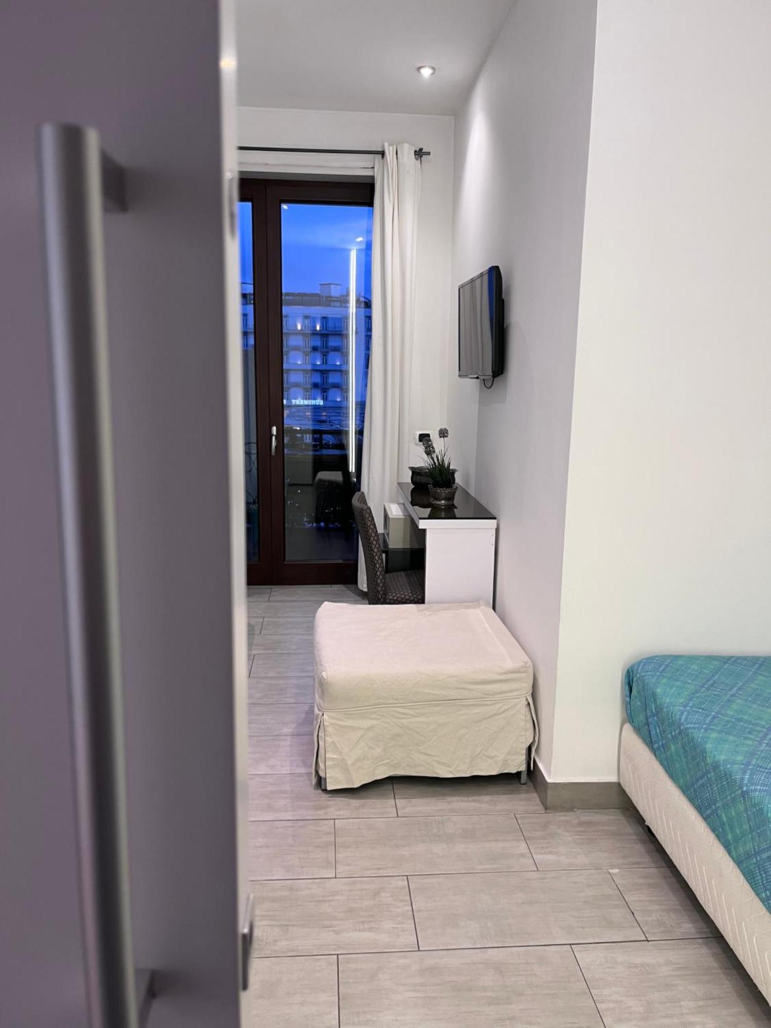 Alojamento de Acomodação e Pequeno-almoço International Garibaldi 3*