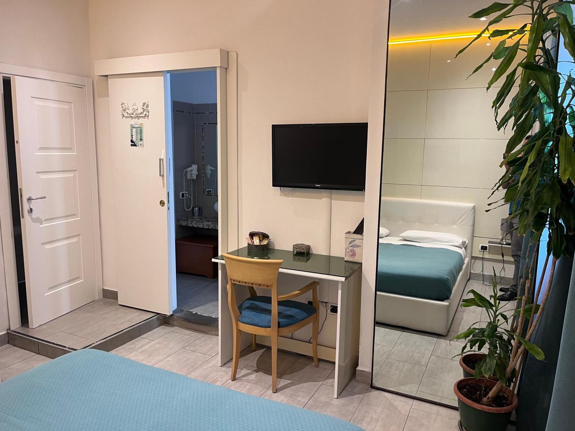 International Garibaldi Bed & Breakfast Naples