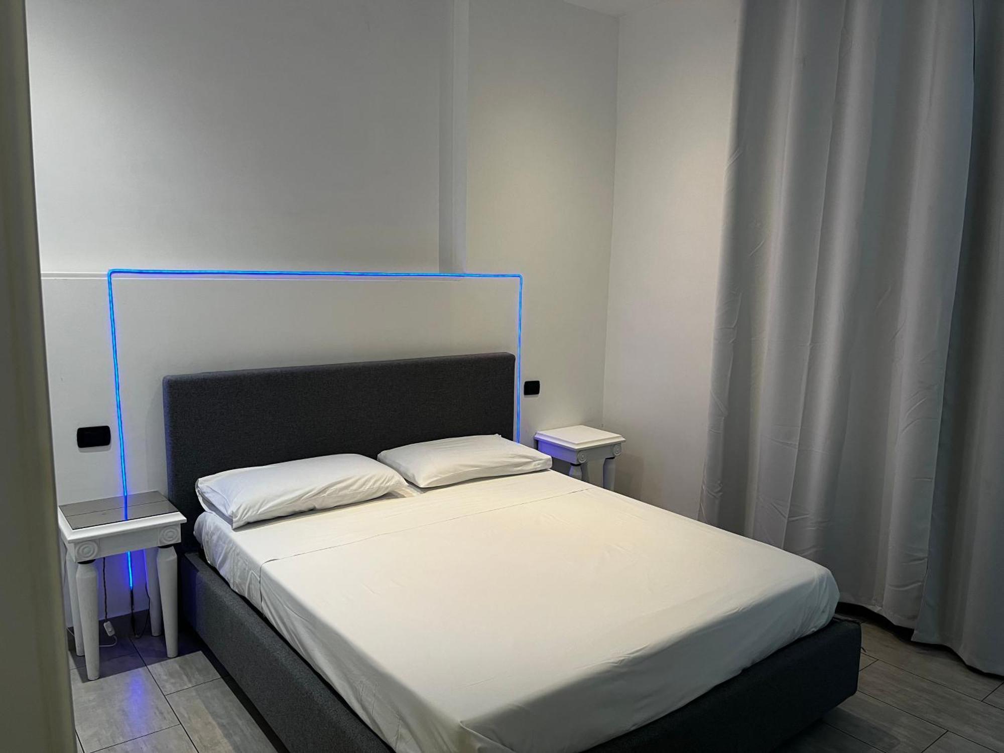 Alojamento de Acomodação e Pequeno-almoço International Garibaldi 3*